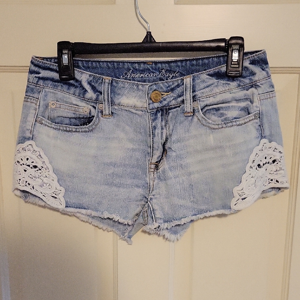 American Eagle Outfitters Faded Blue Jean Shorts with White Lace - Size 2